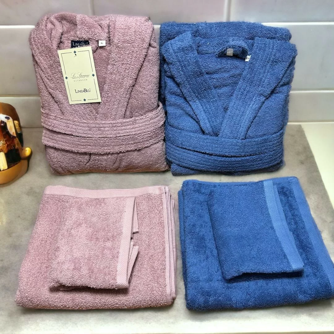 Set Accappatoio e Asciugamani Lui e Lei...