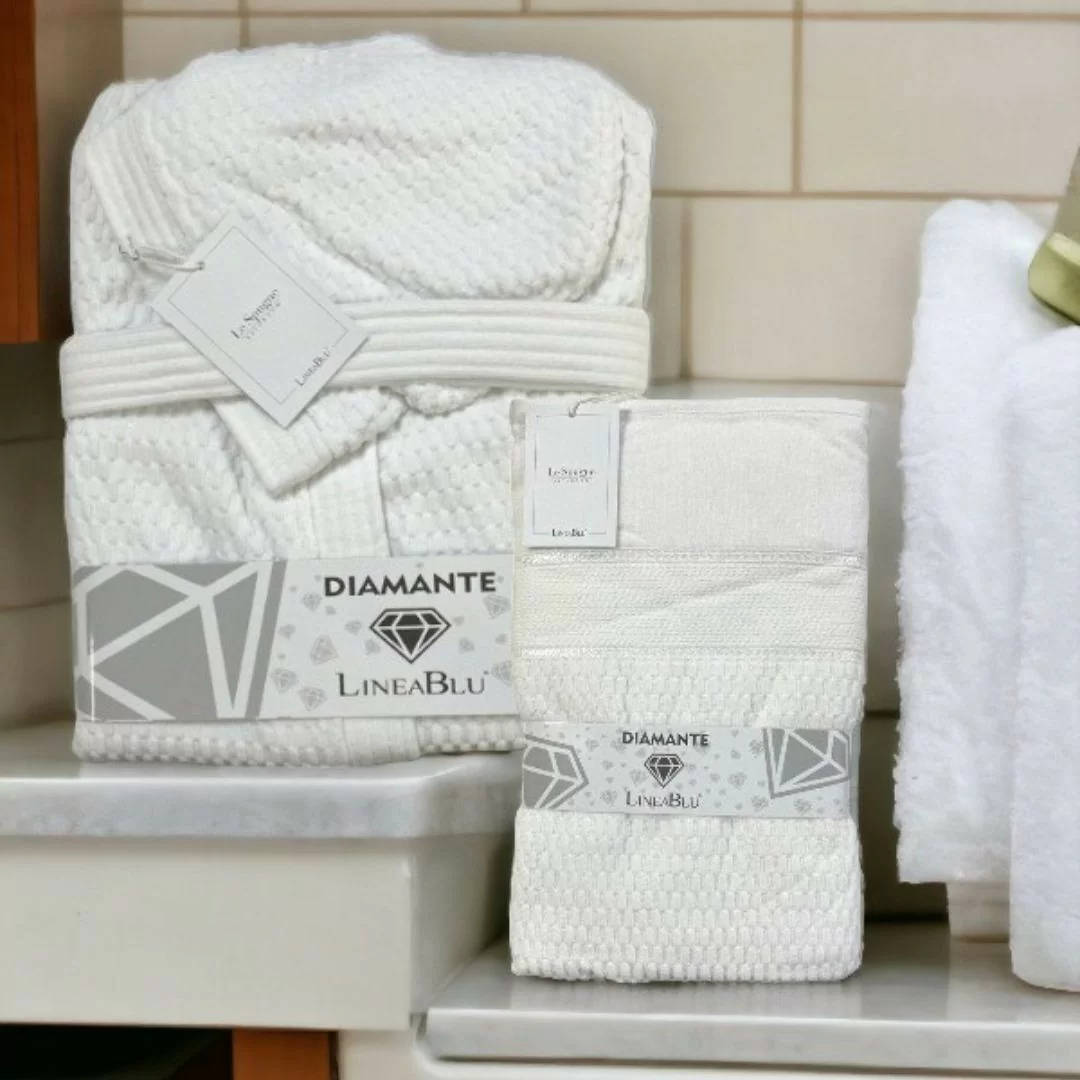 Coppia Asciugamani e Accappatoio LineaBlu art....